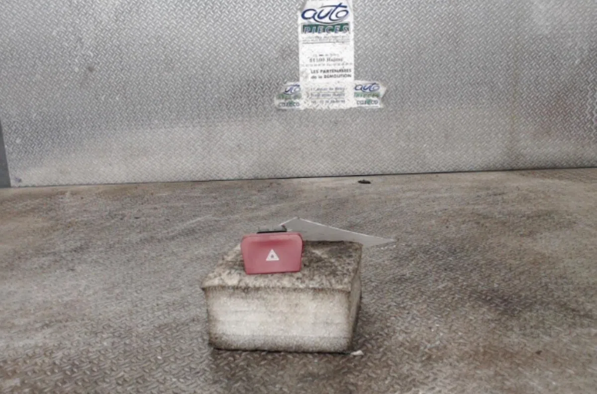 Bouton de warning CITROEN C4 PICASSO 1  C4 PICASSO 1 occasion