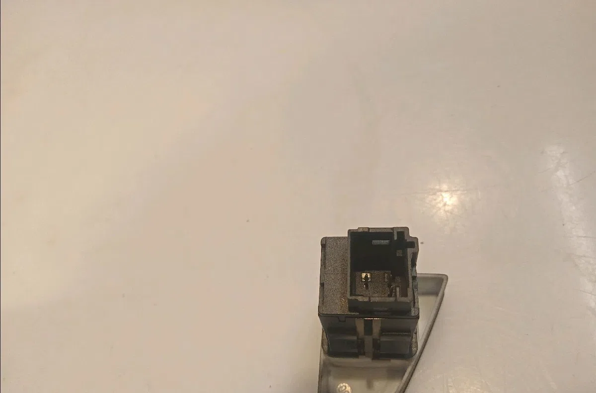 Bouton de warning Citroen C5 III Break (RW_) 2.0 hdi 140 (2009) 5 portes occasion
