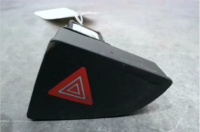 Bouton de warning Citroën C5 III Break (RW_) 2.2 hdi 200 (2010) occasion