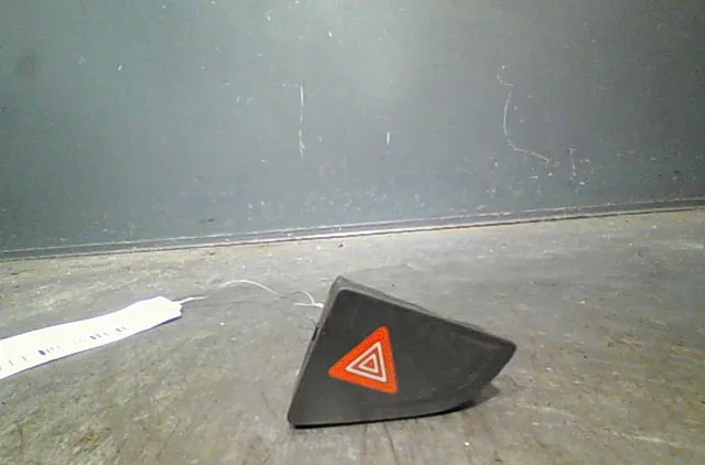 Bouton de warning Citroën C5 III (RD_) 2.0 hdi (rdrhda) (2008) occasion