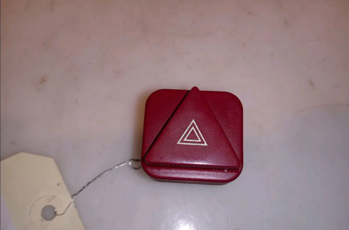 Bouton de warning Citroen C6 (TD_) 2.2 hdi (2006-2012) occasion
