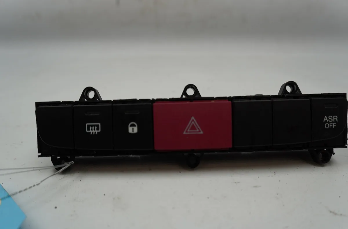 Bouton de warning Citroen JUMPER Camionnette 2.2 bluehdi 120 (2019) occasion