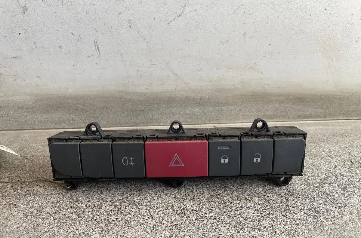 Bouton de warning Citroen JUMPER Camionnette 2.2 hdi 120 (2006) occasion