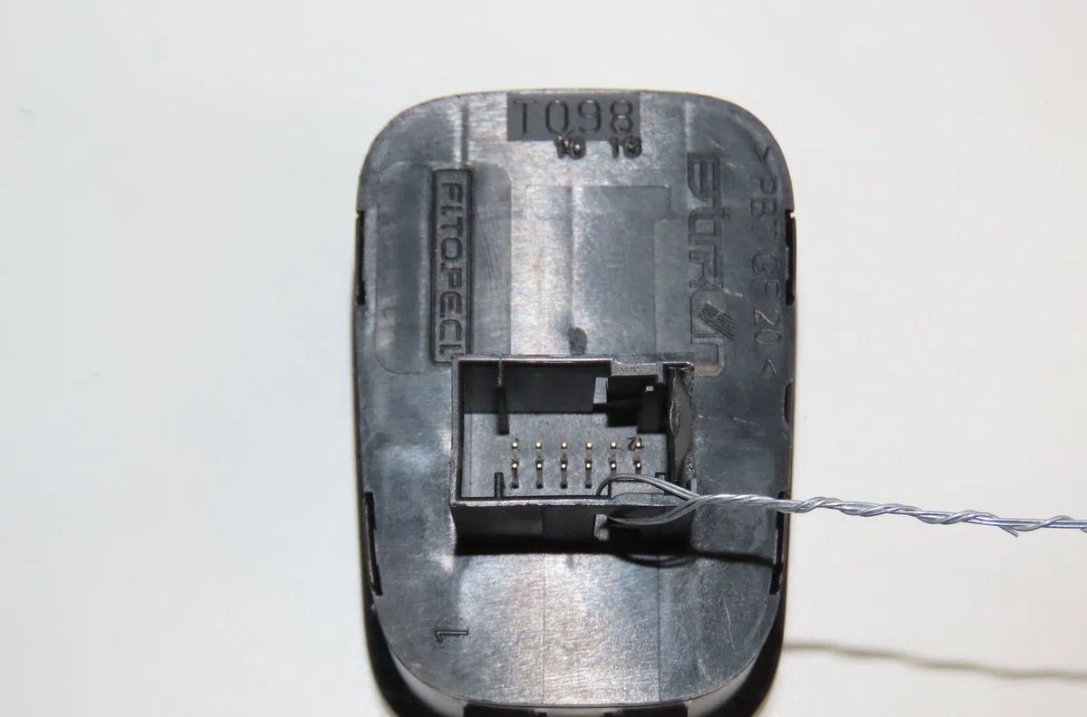 Bouton de warning Citroen NEMO Monospace 1.4 hdi (2009) 5 portes occasion — photo 2
