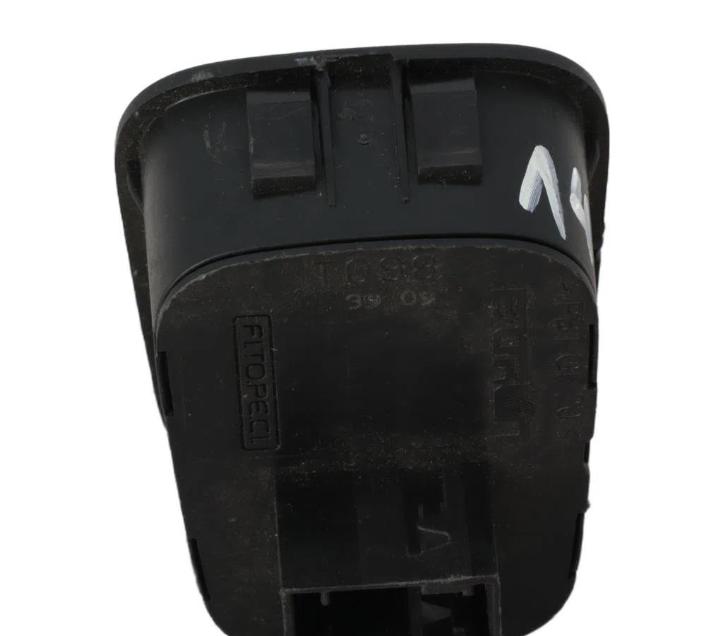 Bouton de warning CITROEN NEMO occasion — photo 3
