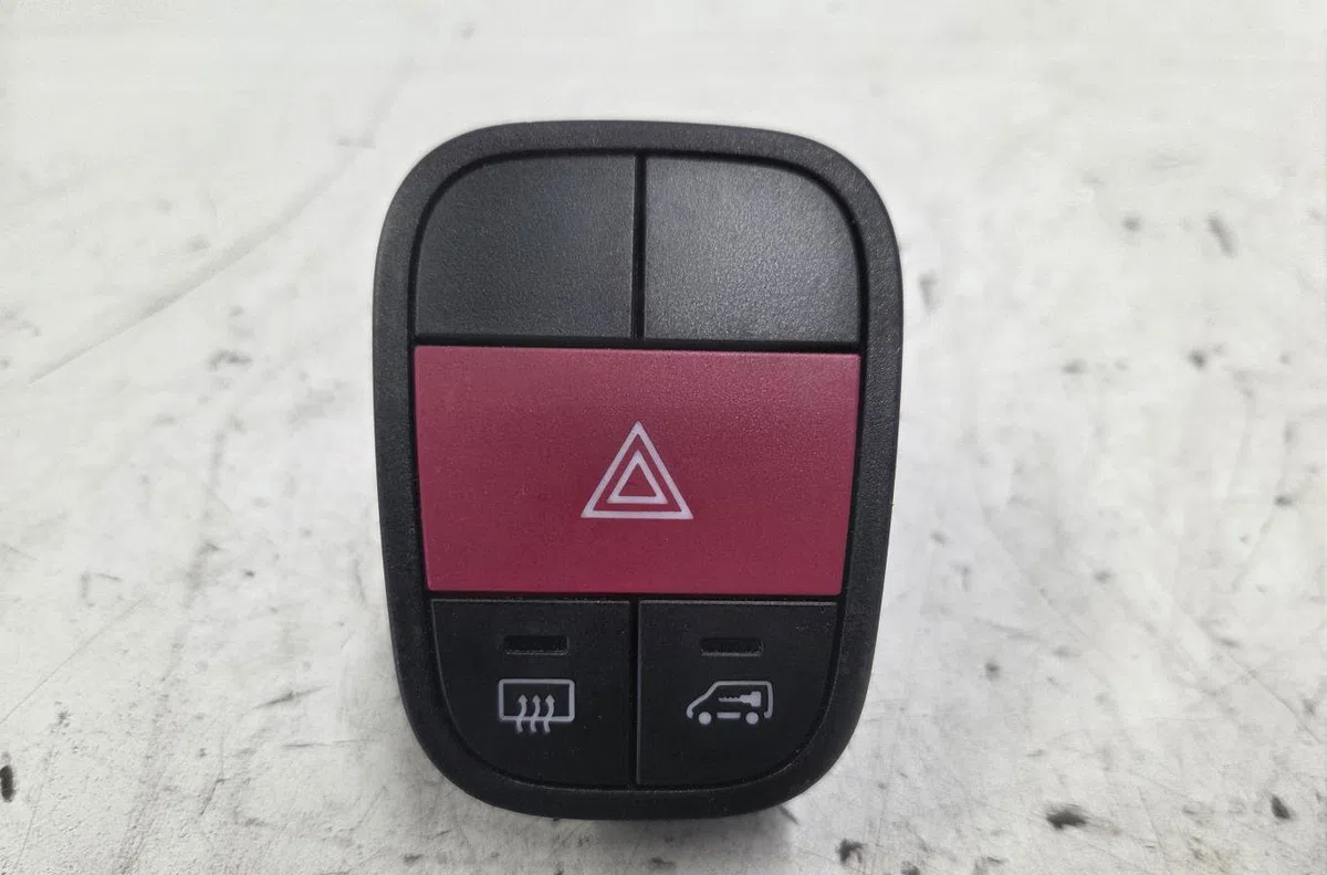 Bouton de warning CITROEN NEMO occasion — photo 3