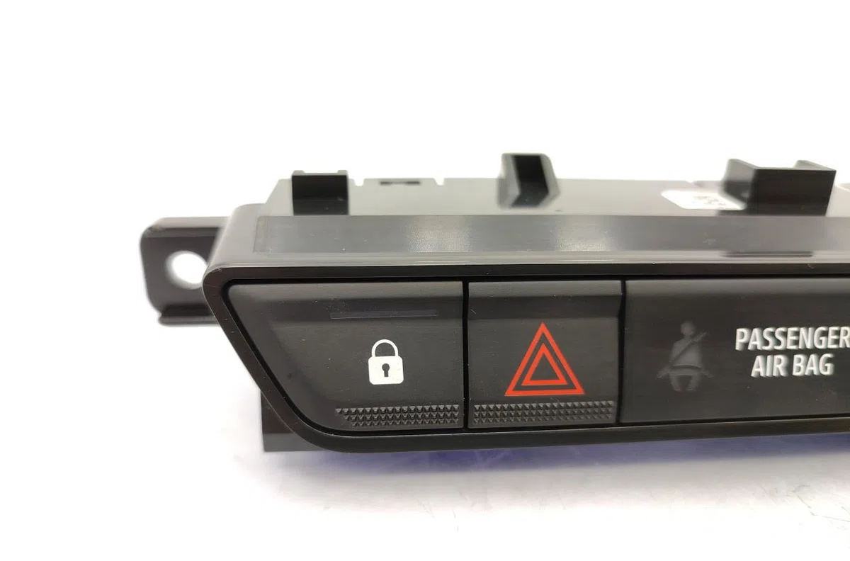 Bouton de warning DACIA SANDERO 3 occasion — photo 3