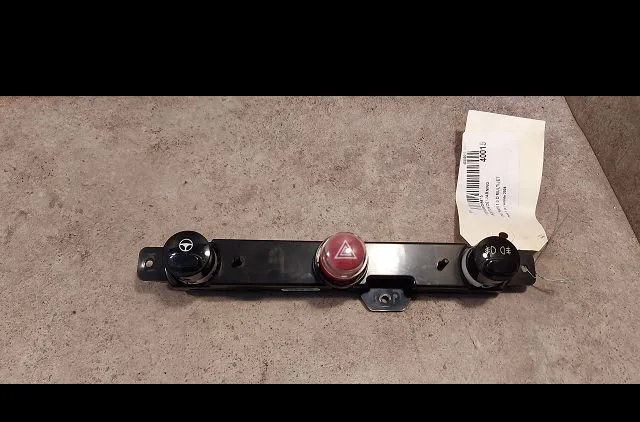 Bouton de warning Fiat 500 (312_) 1.3 d multijet (312axb1a) (2007) 3 portes occasion