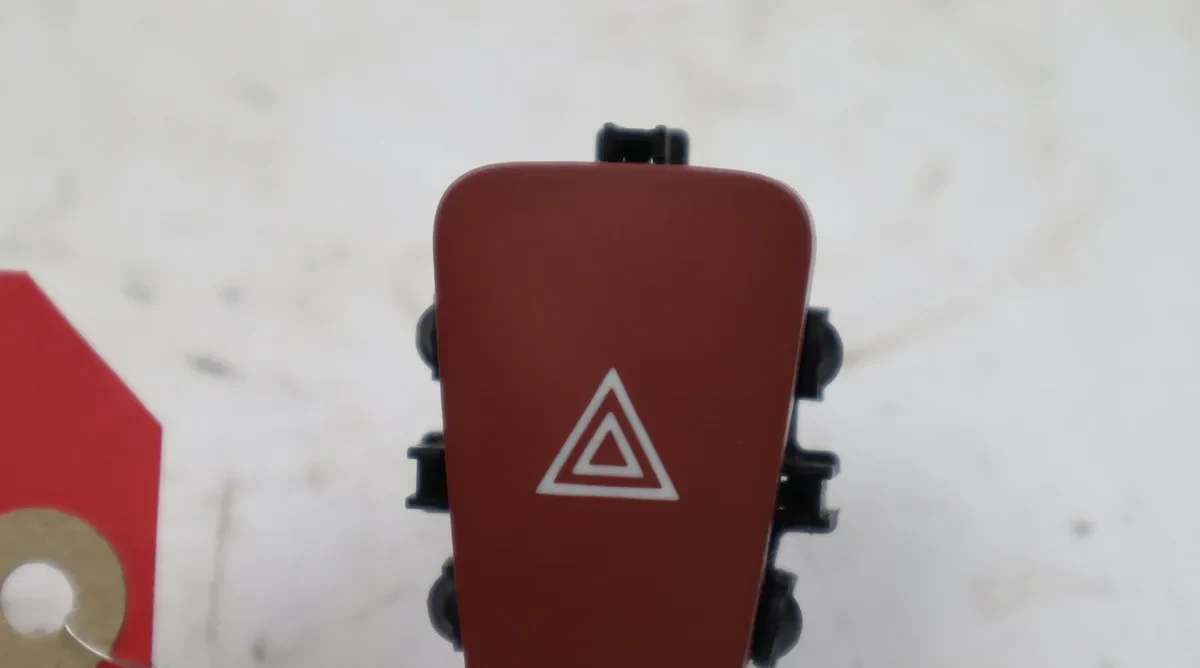 Bouton de warning Fiat CROMA (194_) 1.9 d multijet (194axb1b) (2005-2011) occasion
