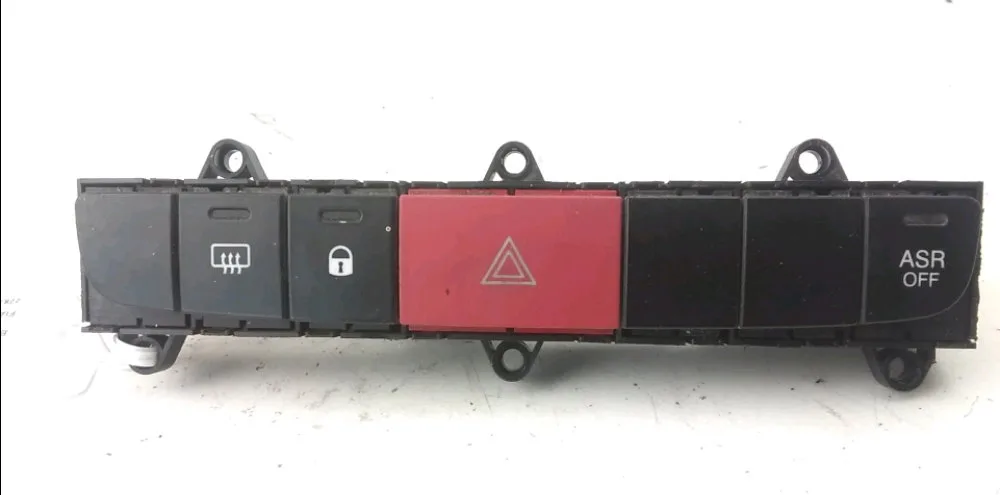 Bouton de warning Fiat DUCATO Camionnette (250_) 140 multijet 2,3 d (2019) occasion