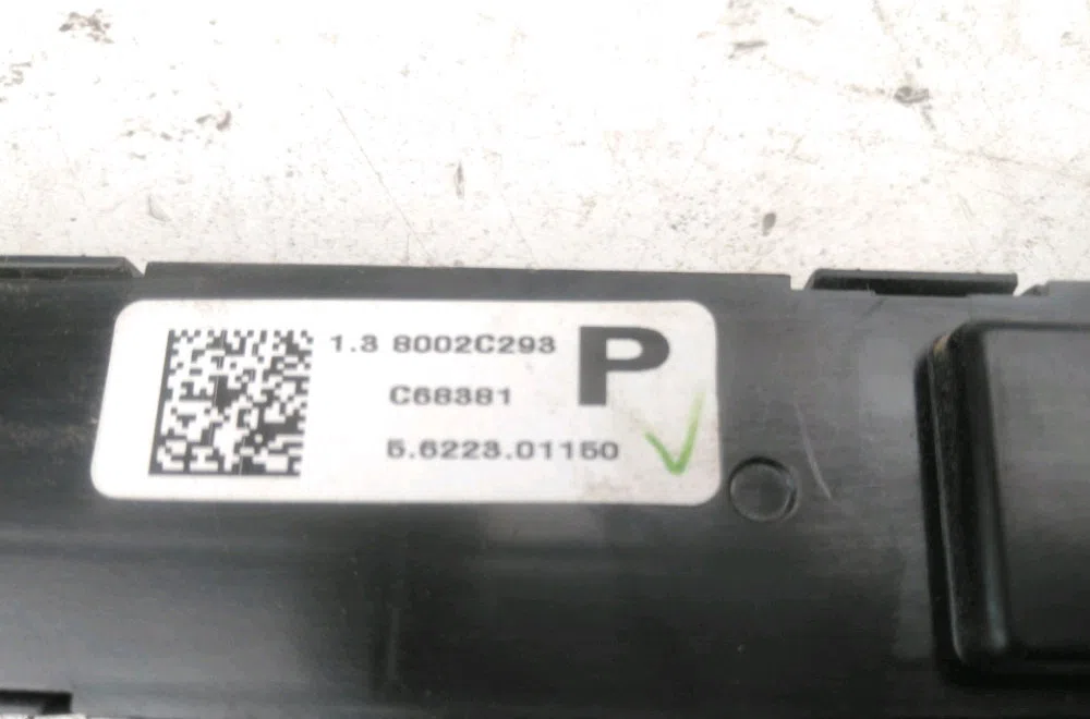 Bouton de warning Fiat FULLBACK Pick-up (502_, 503_) 2.4 d 4x4 (kt0t) (2016) occasion