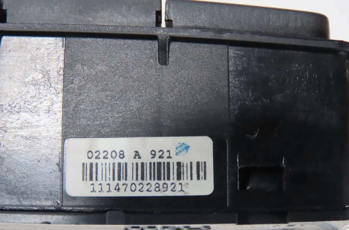 Bouton de warning Fiat GRANDE PUNTO (199_) 1.2 (2005) occasion — photo 2