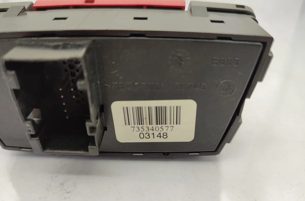 Bouton de warning FIAT PANDA 2 PHASE 1 occasion — photo 3