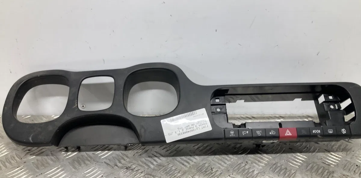 Bouton de warning FIAT PANDA 3 PHASE 2 occasion — photo 2