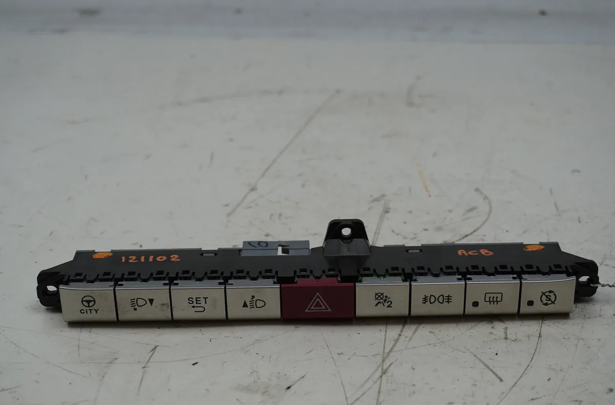 Bouton de warning Fiat PANDA (312_, 319_) 0.9 4x4 (312pxg1a) (2012) occasion