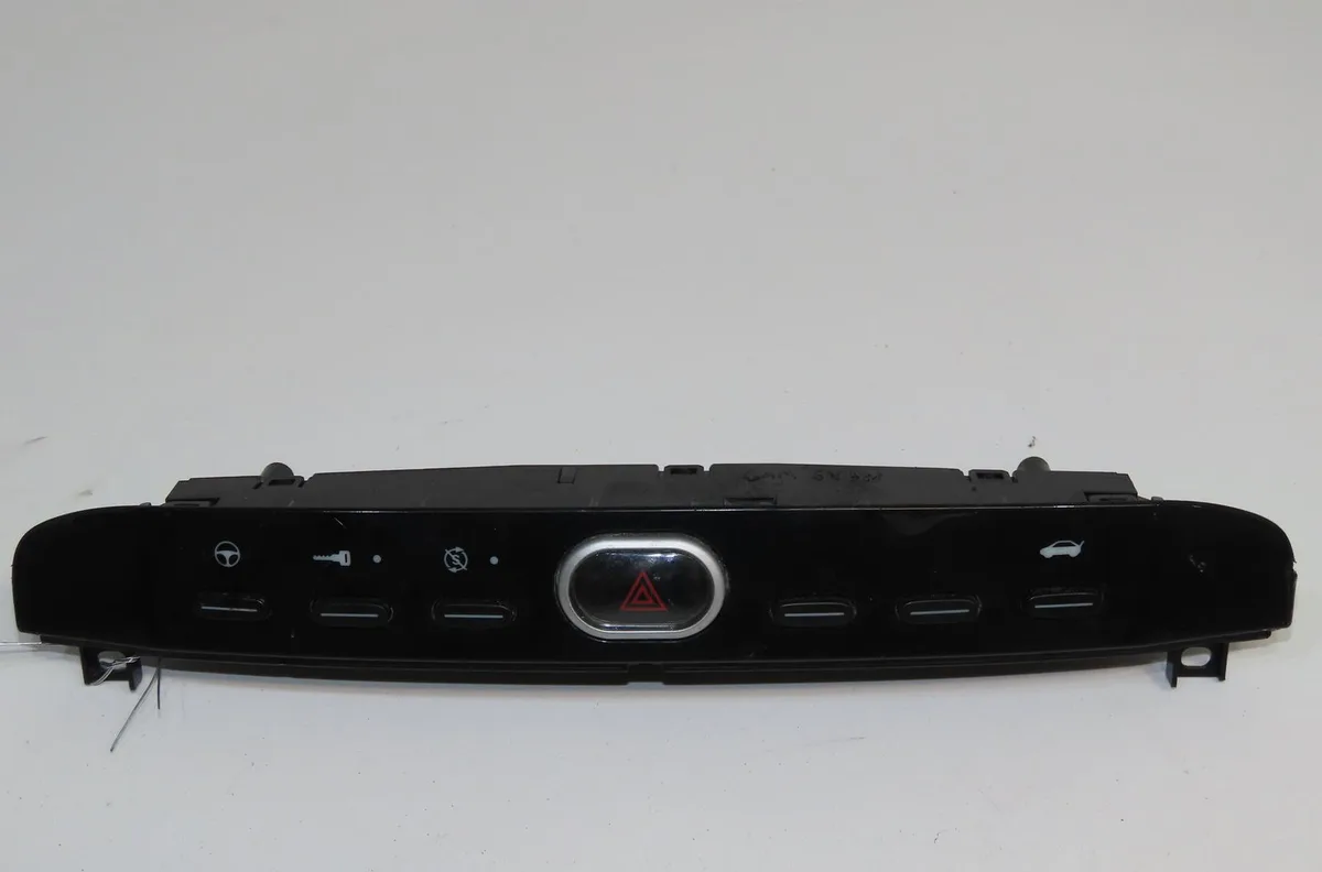 Bouton de warning Fiat PUNTO (199_) 1.4 (199axb1a, 199bxb1a, 199bxb11, 199axb11) (2012) occasion