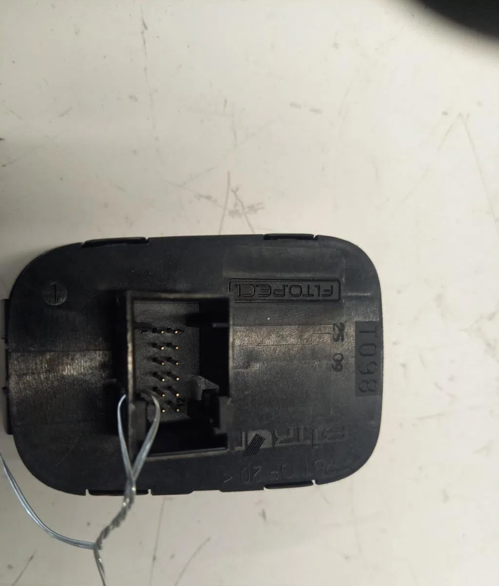 Bouton de warning FIAT QUBO occasion — photo 3