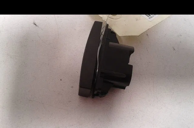 Bouton de warning Ford C-MAX (DM2) 1.6 tdci (2007-2010) 5 portes occasion — photo 2