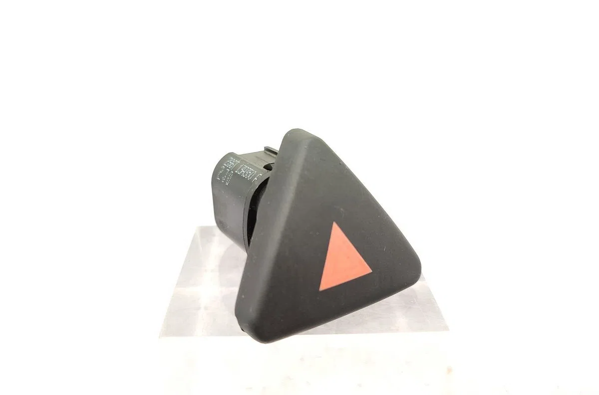 Bouton de warning FORD FIESTA 5 PHASE 1 occasion