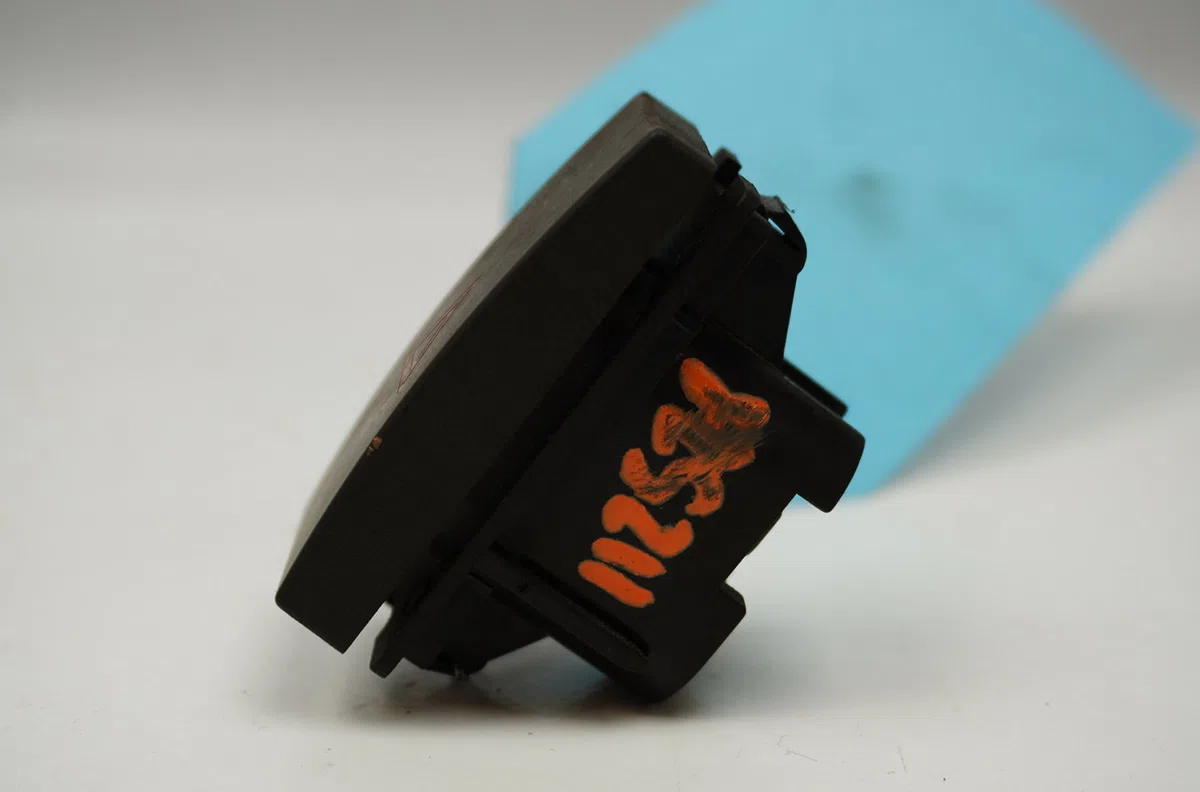 Bouton de warning Ford TRANSIT Camionnette (FA_ _) 2.2 tdci (2011-2014) occasion — photo 2