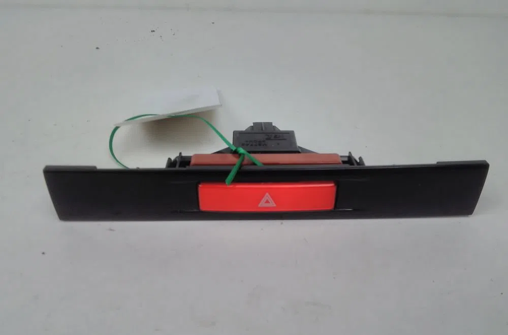 Bouton de warning HONDA FR-V 2005 occasion