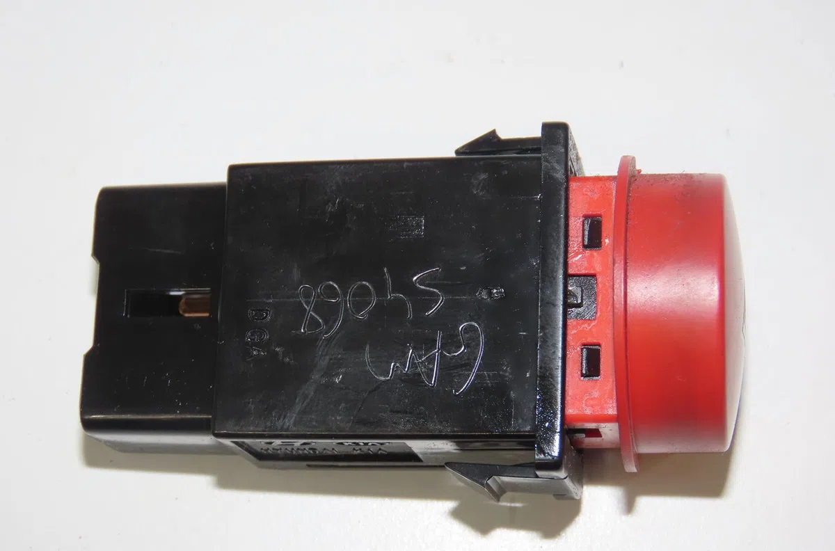 Bouton de warning Hyundai GETZ (TB) 1.5 crdi (2003-2005) occasion — photo 2