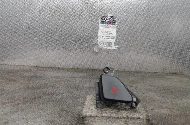 Bouton de warning HYUNDAI I 30 1  I 30 1 PHASE 1 occasion — photo 2