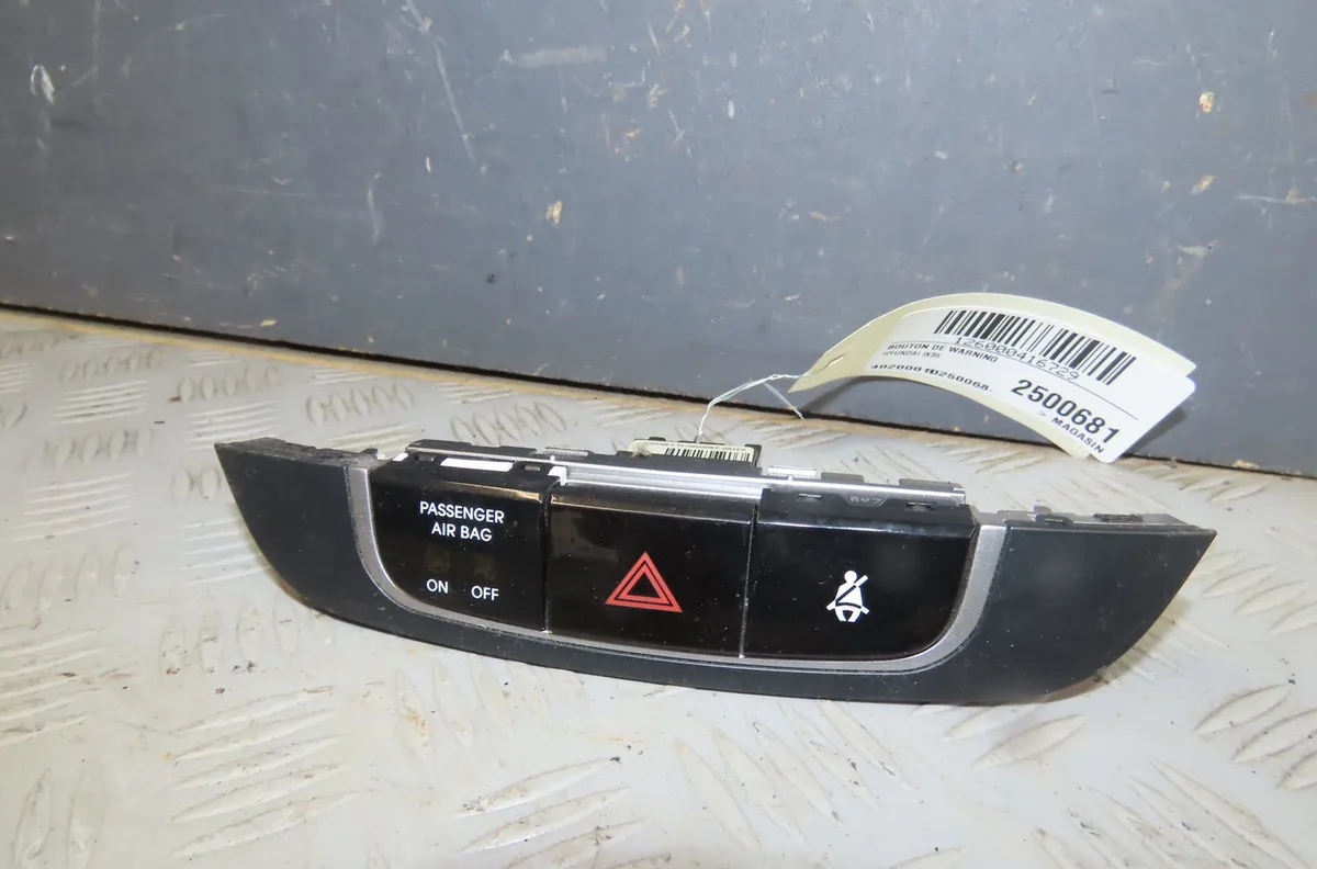 Bouton de warning Hyundai Ix35 (LM, EL, ELH) 1.7 crdi (2010) 5 portes occasion