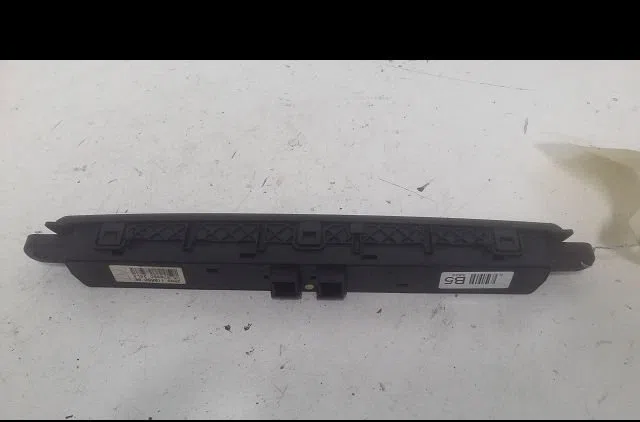 Bouton de warning Jaguar S-TYPE II (X200) 2.7 d (2004-2007) occasion — photo 2