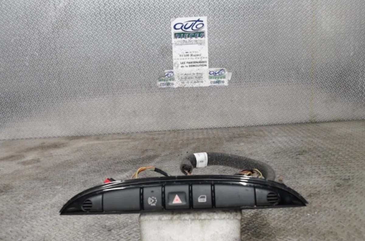 Bouton de warning JAGUAR XJ X350  XJ X350 occasion — photo 2