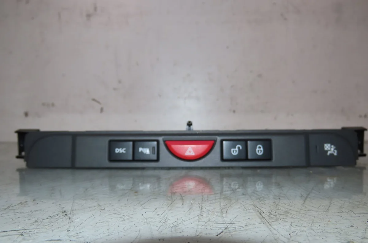 Bouton de warning LAND ROVER DISCOVERY 2006 occasion