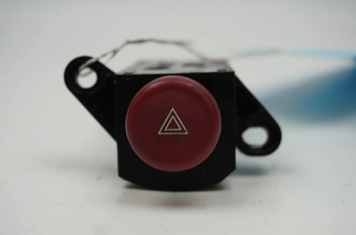 Bouton de warning Mazda MX-3 (EC) 1.6 i (1993-1998) occasion