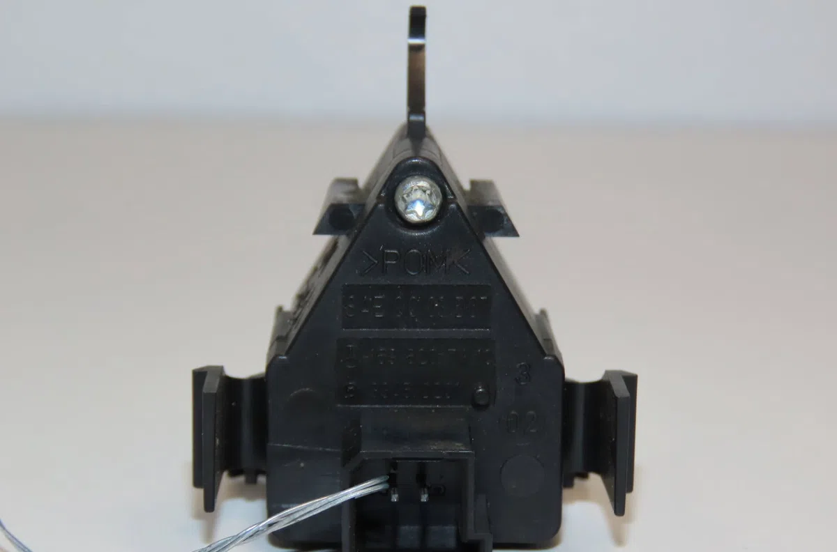Bouton de warning Mercedes-benz CLASSE A (W169) A 180 cdi (169.007, 169.307) (2004-2012) 5 portes occasion — photo 2