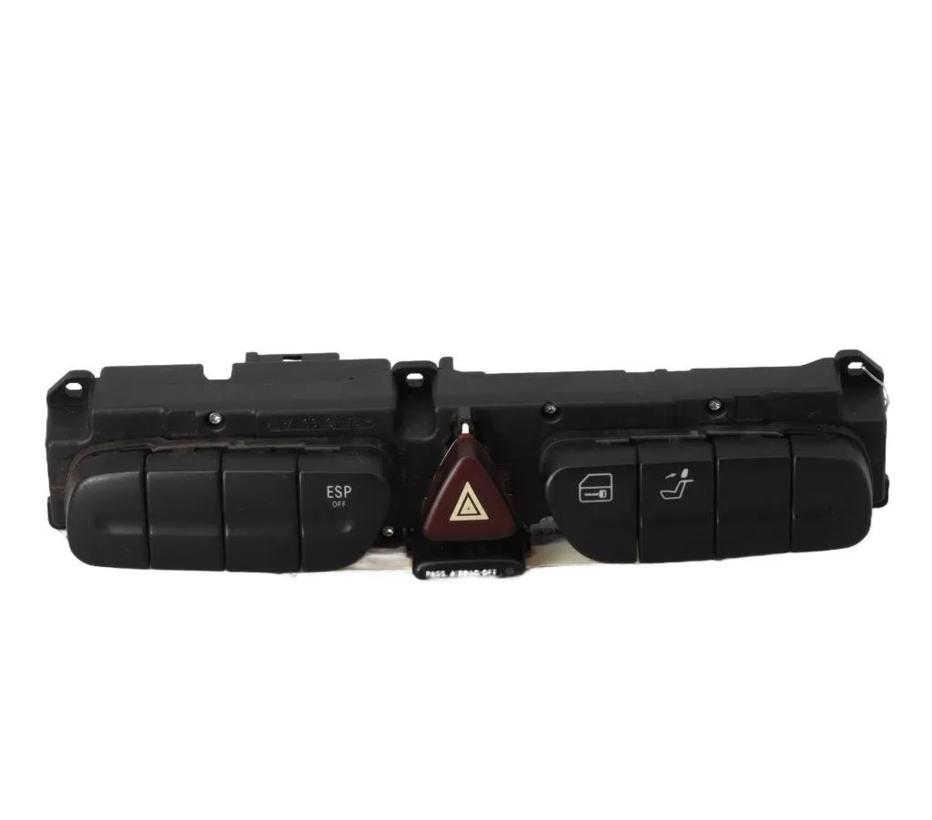 Bouton de warning Mercedes-benz CLASSE C (W203) C 220 cdi (203.006) (2000-2007) 4 portes occasion