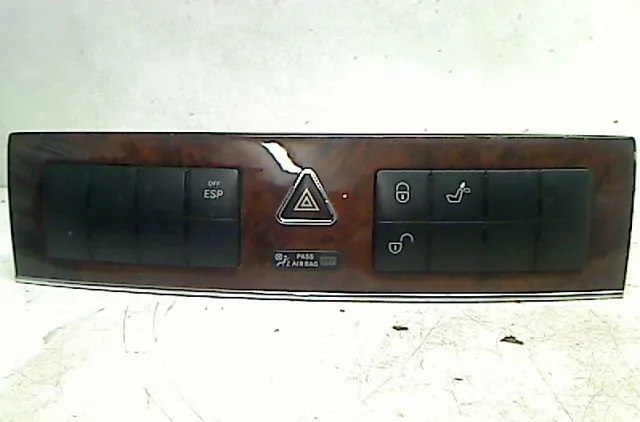 Bouton de warning Mercedes-benz CLASSE C (W203) C 220 cdi (203.008) (2003-2007) occasion