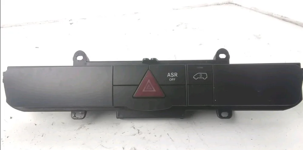 Bouton de warning Mercedes-benz SPRINTER 5-t Camion plate-forme-Châssis (B906) 513 cdi (906.155, 906.253, 906.255, 906.153) (2006-2016) occasion