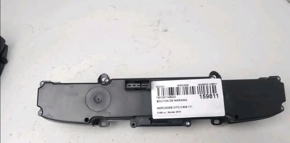 Bouton de warning Mercedes-benz VITO - MIXTO Camionnette (W639) 111 cdi (639.601, 639.603, 639.605) (2003) occasion — photo 2
