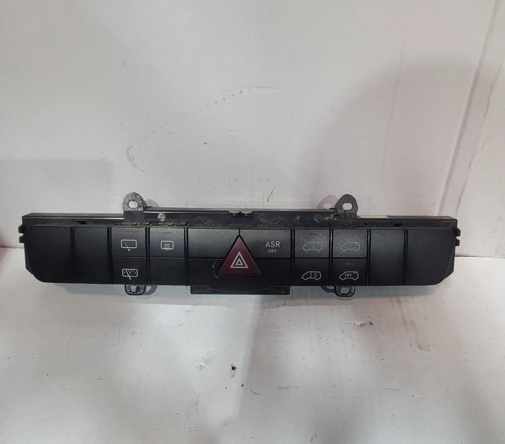 Bouton de warning Mercedes-benz VITO - MIXTO Camionnette (W639) 113 cdi (639.601, 639.603, 639.605) (2010) occasion