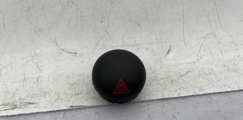 Bouton de warning MINI MINI 2 R56 PHASE 1 occasion — photo 2