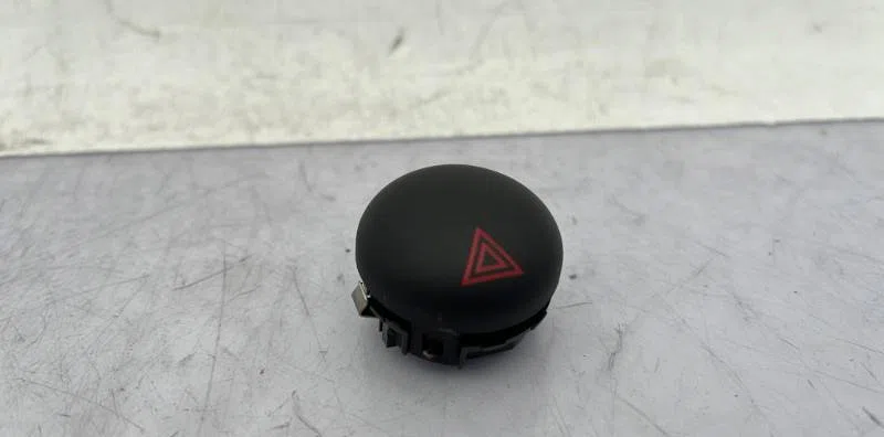 Bouton de warning MINI MINI 2 R56 PHASE 1 occasion — photo 3