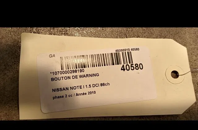 Bouton de warning Nissan NOTE (E11, NE11) 1.5 dci (2010-2012) occasion — photo 2