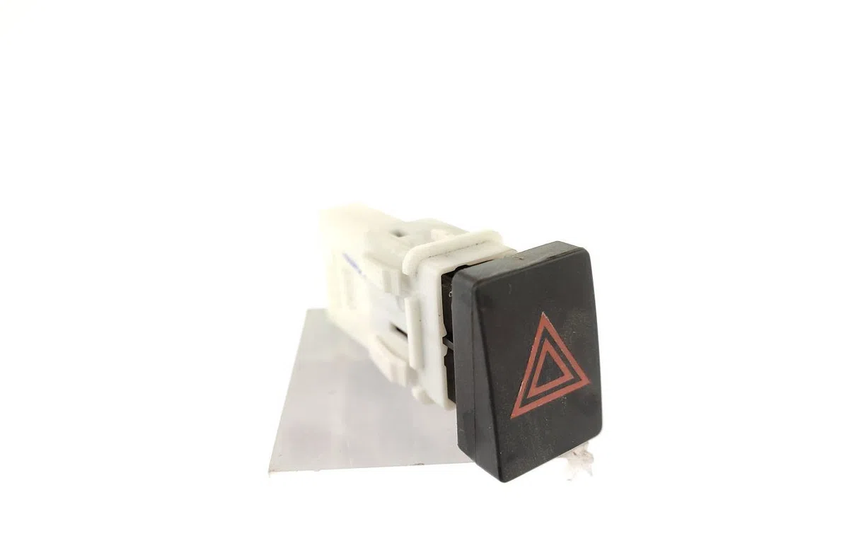 Bouton de warning NISSAN QASHQAI 1 PHASE 2 occasion — photo 2