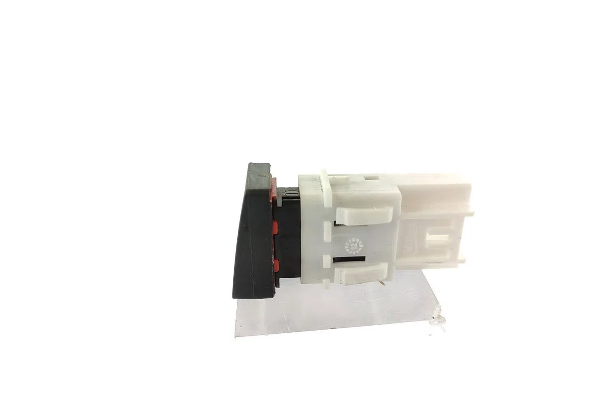 Bouton de warning NISSAN QASHQAI 1 PHASE 2 occasion — photo 3