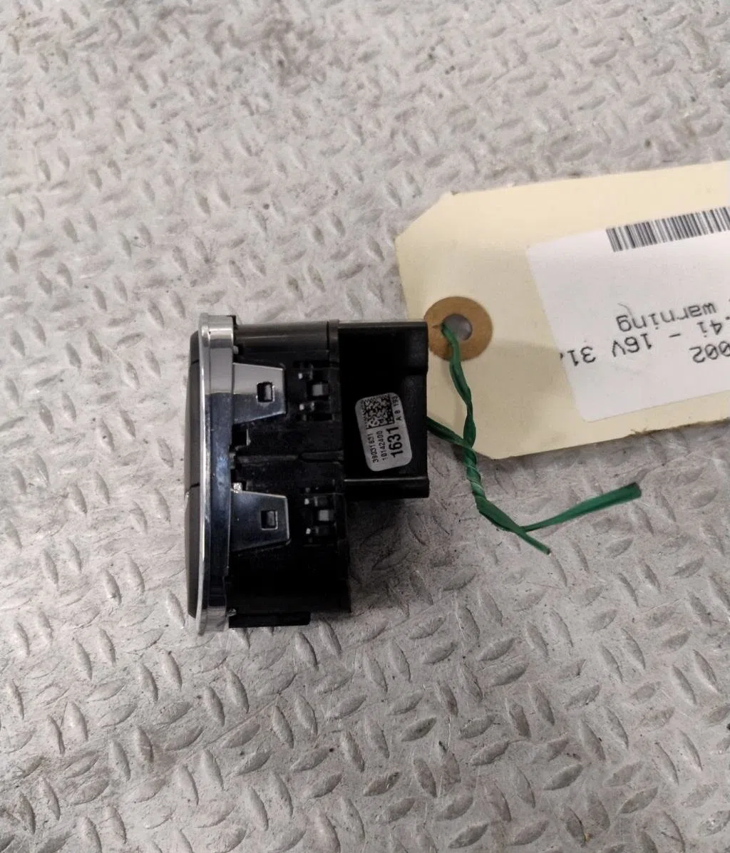 Bouton de warning OPEL CORSA E  CORSA E occasion — photo 2