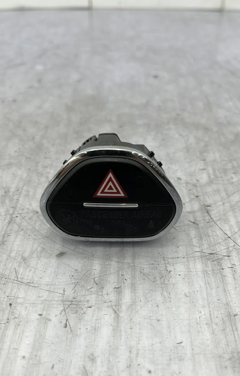 Bouton de warning OPEL CORSA E occasion — photo 2