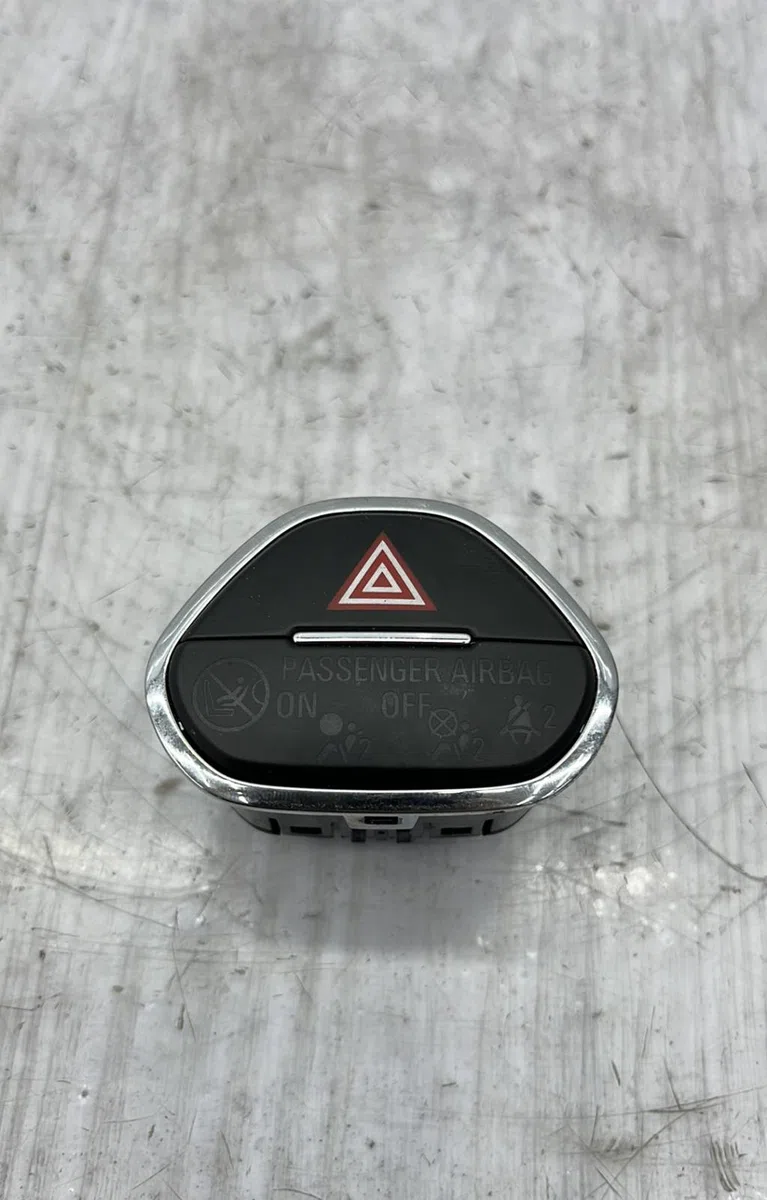 Bouton de warning OPEL CORSA E occasion — photo 3