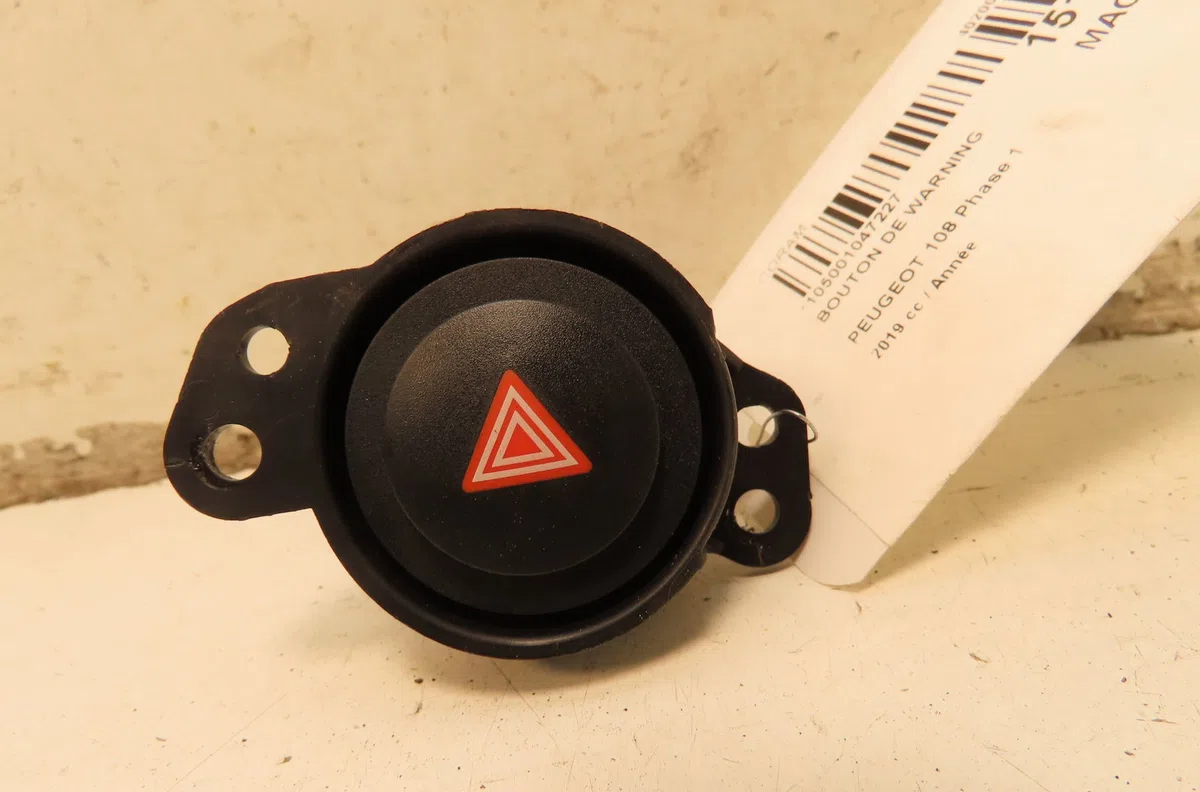 Bouton de warning Peugeot 108 1.0 vti 72 (2018) occasion