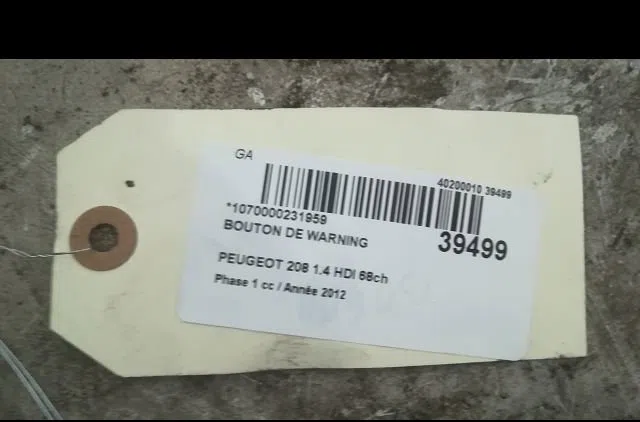 Bouton de warning Peugeot 208 I (CA_, CC_) 1.4 hdi (2012) 3 portes occasion — photo 2