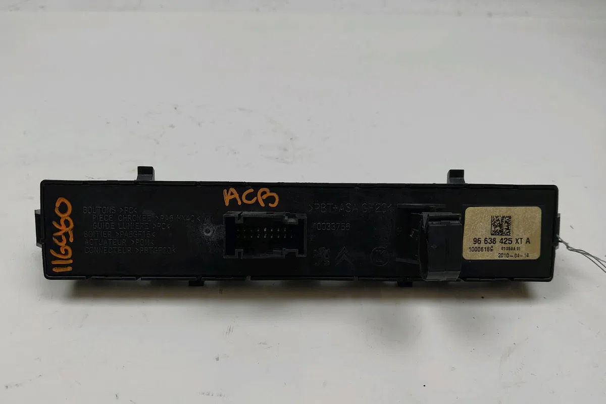 Bouton de warning Peugeot 3008 Monospace (0U_) 1.6 hdi (2009-2016) 5 portes occasion