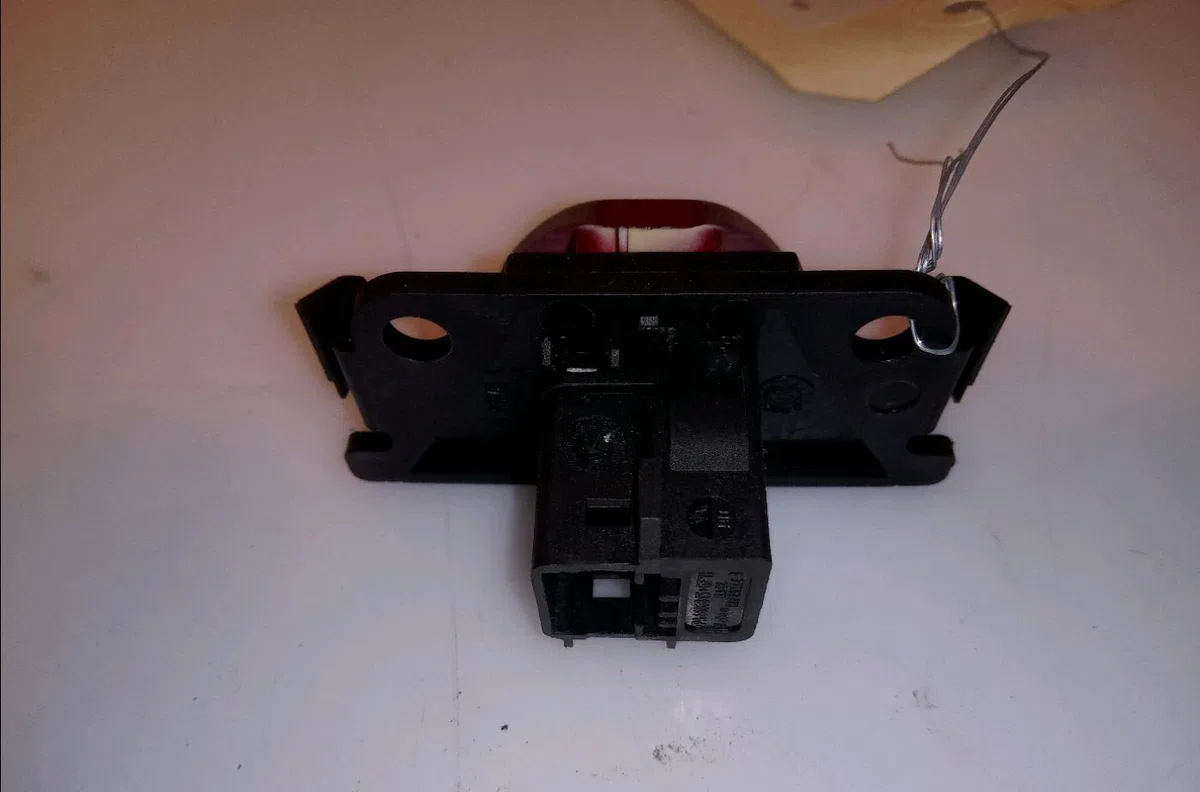 Bouton de warning Peugeot 307 (3A-C) 2.0 16v (2000-2005) occasion — photo 2